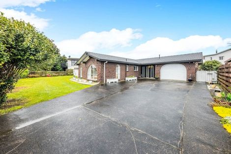 Photo of property in 4 Chichester Drive, Rosehill, Papakura, 2113