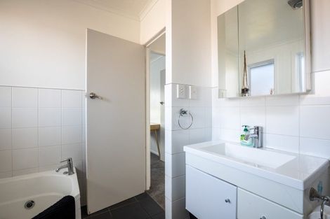 Photo of property in 60 Rosendale Avenue, Spotswood, New Plymouth, 4310