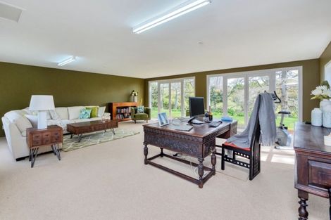 Photo of property in 1559 Kahikatea Flat Road, Kaukapakapa, 0871