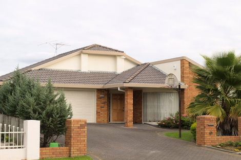 Photo of property in 21 Keswick Close, Northpark, Auckland, 2013
