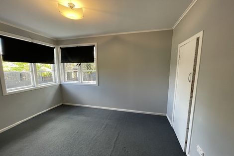 Photo of property in 15 Amberley Avenue, Te Atatu South, Auckland, 0610