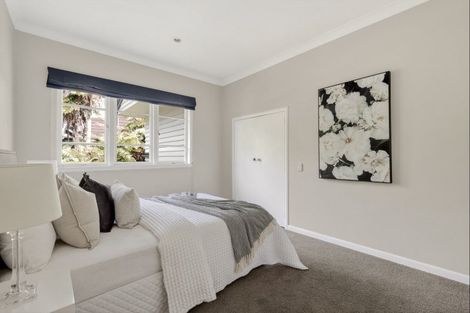 Photo of property in 44 Braid Road, St Andrews, Hamilton, 3200