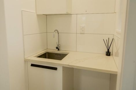 Photo of property in 3/12 Nile Road, Milford, Auckland, 0620