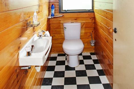 Photo of property in 21 Rosedale Crescent, Cloverlea, Palmerston North, 4412