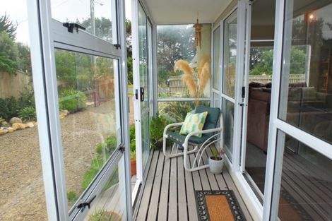 Photo of property in 14 Holben Parade, Foxton Beach, Foxton, 4815