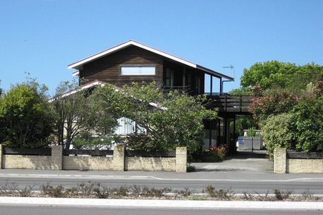 Photo of property in 399 Yaldhurst Road, Russley, Christchurch, 8042