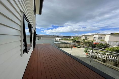 Photo of property in 9 Para Close, Fairview Heights, Auckland, 0632