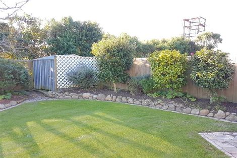 Photo of property in 4 Royal Oak Drive, Kelvin Grove, Palmerston North, 4414