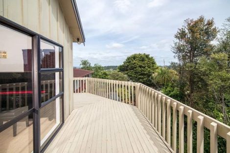 Photo of property in 1/386 Glenfield Road, Glenfield, Auckland, 0629