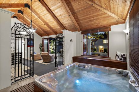 Photo of property in 60 Cheviot Road, Lowry Bay, Lower Hutt, 5013