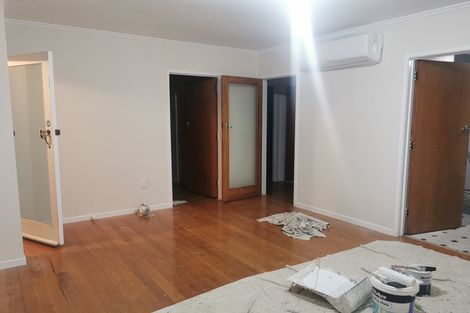 Photo of property in 2/34 Chartwell Avenue, Glenfield, Auckland, 0629