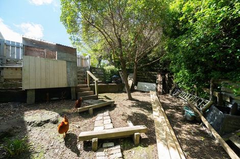 Photo of property in 11 Pauline Way, Paparangi, Wellington, 6037