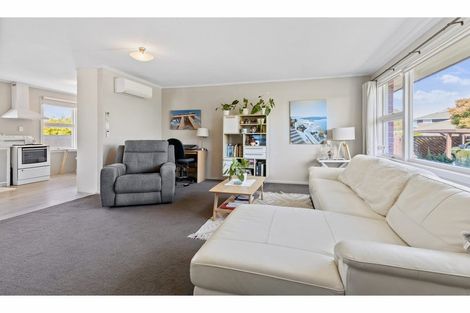 Photo of property in 45 Reynolds Avenue, Bishopdale, Christchurch, 8053