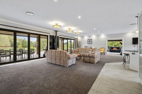Photo of property in 35 Stonebrook Lane, Kelvin Grove, Palmerston North, 4470