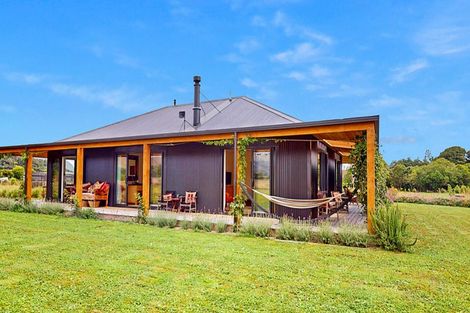 Photo of property in 50 Catley Road, Te Horo, Otaki, 5582