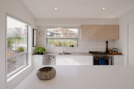 Photo of property in 1 Makomako Road, Wanaka, 9305