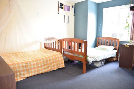 Photo of property in 2/33 Egremont Street, Belmont, Auckland, 0622