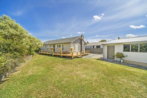 Photo of property in 25 Acacia Street, Kelvin Grove, Palmerston North, 4414