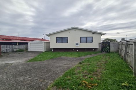Photo of property in 2/21 Southview Place, Wattle Downs, Auckland, 2102