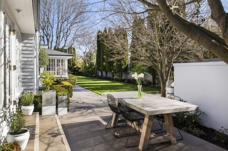 Photo of property in 9 Waiwetu Street, Fendalton, Christchurch, 8052