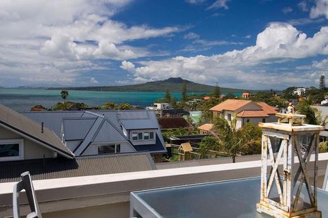 Photo of property in 5 Cameron Street, Takapuna, Auckland, 0622