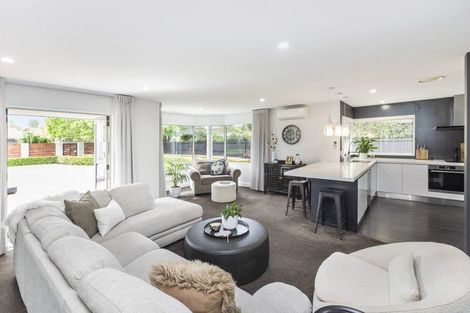 Photo of property in 20 Hussey Road, Harewood, Christchurch, 8051