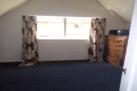 Photo of property in 99 Kemp Road, Massey, Auckland, 0614