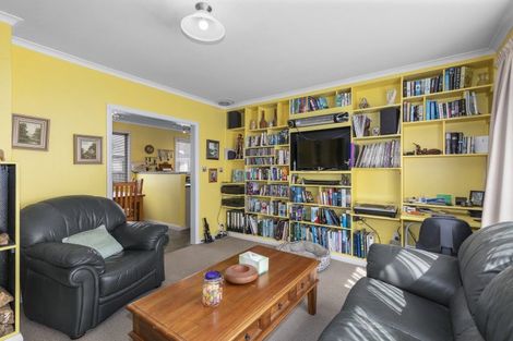 Photo of property in 17 Stephen Street, Trentham, Upper Hutt, 5018