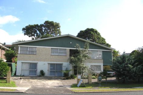 Photo of property in 15 John Downs Drive, Browns Bay, Auckland, 0630