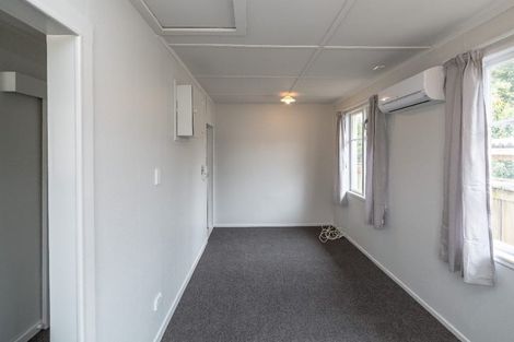 Photo of property in 27 Oxford Street, Lansdowne, Masterton, 5810