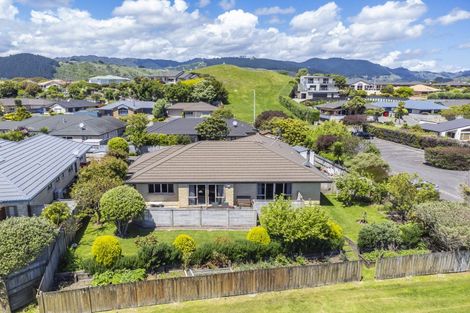 Photo of property in 56 Realm Drive, Paraparaumu, 5032