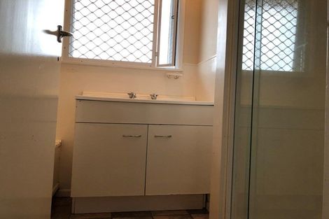 Photo of property in 58 Friedlanders Road, Manurewa, Auckland, 2102