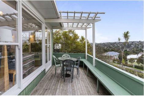Photo of property in 4 Alton Avenue, Hillcrest, Auckland, 0627
