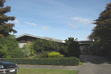 Photo of property in 11 Glenside Avenue, Ilam, Christchurch, 8041