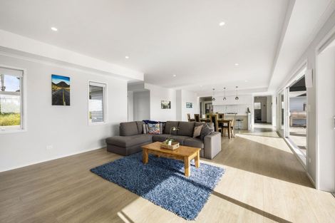 Photo of property in 22 Irwin Road, Kingseat, Pukekohe, 2679