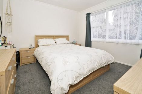 Photo of property in 24 Rhonda Avenue, Deanwell, Hamilton, 3206