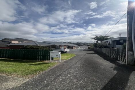Photo of property in 2/71 Browns Bay Road, Browns Bay, Auckland, 0630