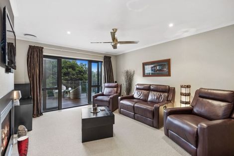 Photo of property in 349 Glenvar Road, Long Bay, Auckland, 0630