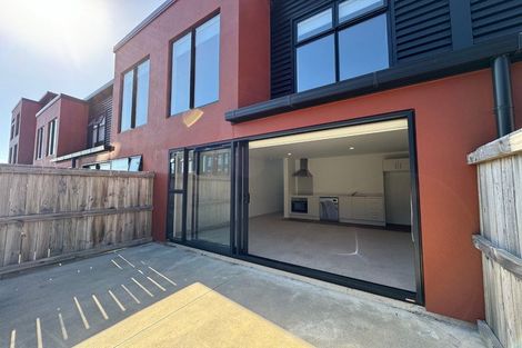 Photo of property in 24/17 Owens Place, Mount Maunganui, 3116