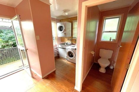 Photo of property in 23a Awanui Street, Merrilands, New Plymouth, 4312