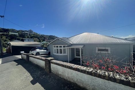 Photo of property in 5 Travancore Street, Island Bay, Wellington, 6023