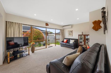 Photo of property in 5/33 Swanson Road, Henderson, Auckland, 0610