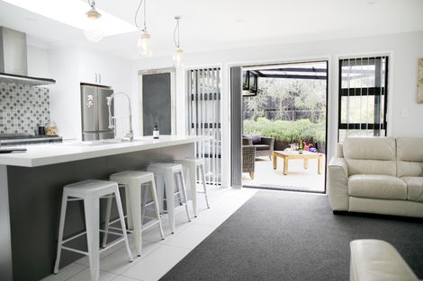 Photo of property in 33 Sunningdale Street, Wattle Downs, Auckland, 2103