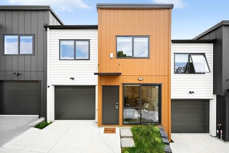 Photo of property in 12c Massine Place, Randwick Park, Auckland, 2105