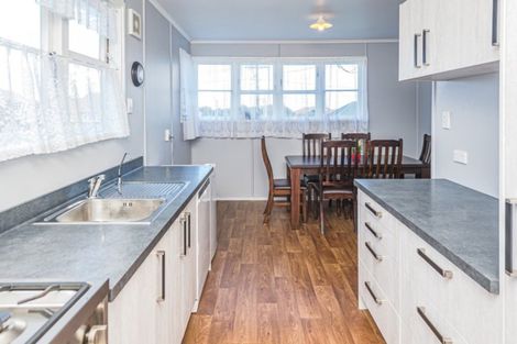 Photo of property in 86 Swiss Avenue, Gonville, Whanganui, 4501