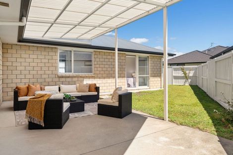 Photo of property in 11 Te Kio Crescent, Papamoa Beach, Papamoa, 3118