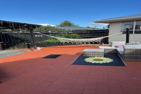 Photo of property in 5 Sharda Grove, Paraparaumu Beach, Paraparaumu, 5032