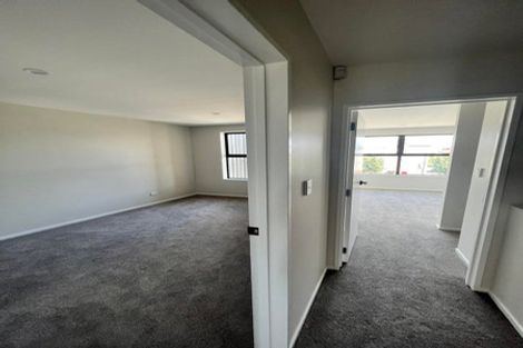 Photo of property in 42 Glidepath Road, Hobsonville, Auckland, 0616