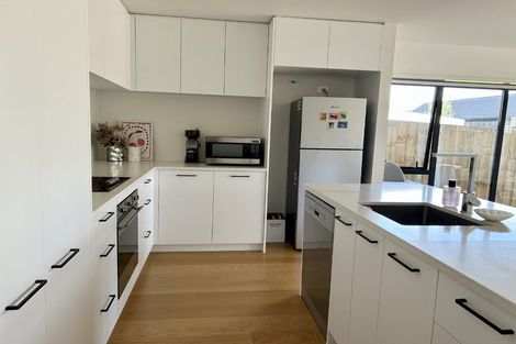 Photo of property in 25 Paihere Street, Huapai, Kumeu, 0810