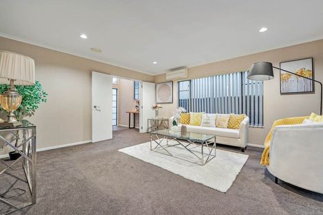 Photo of property in 4a Dapple Place, Flat Bush, Auckland, 2019